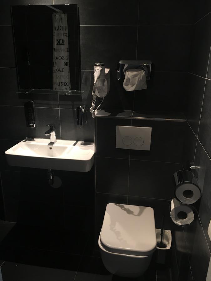 Hotel Manofa Amsterdam Bagian luar foto